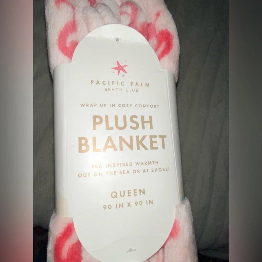 NWT Queen Pink Christmas Plush Blanket Flamingos Santa Hats Holiday NEW Dopamine